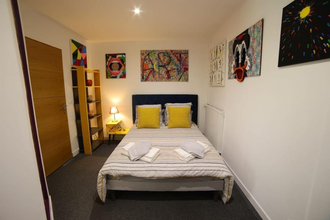 Pop Appart Appartement Artiste Configure En Galerie Dart A 200 M Du Centre Ville Avec Parking Prive Et Securise Gratuit Dans Copropriete Avignon Exterior photo