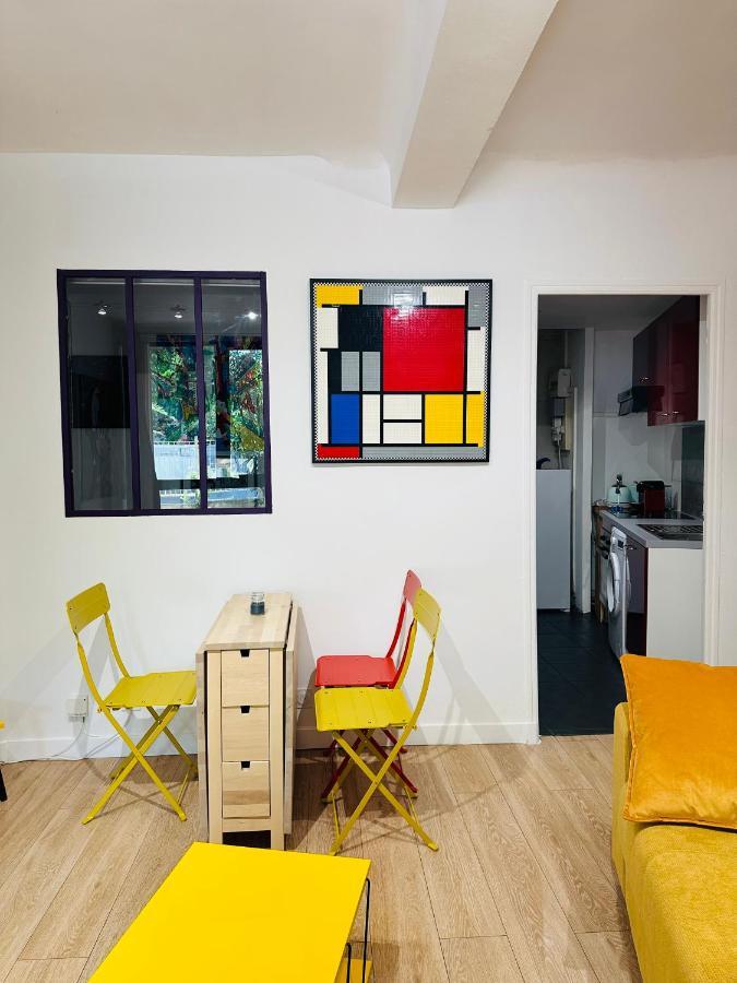 Pop Appart Appartement Artiste Configure En Galerie Dart A 200 M Du Centre Ville Avec Parking Prive Et Securise Gratuit Dans Copropriete Avignon Exterior photo