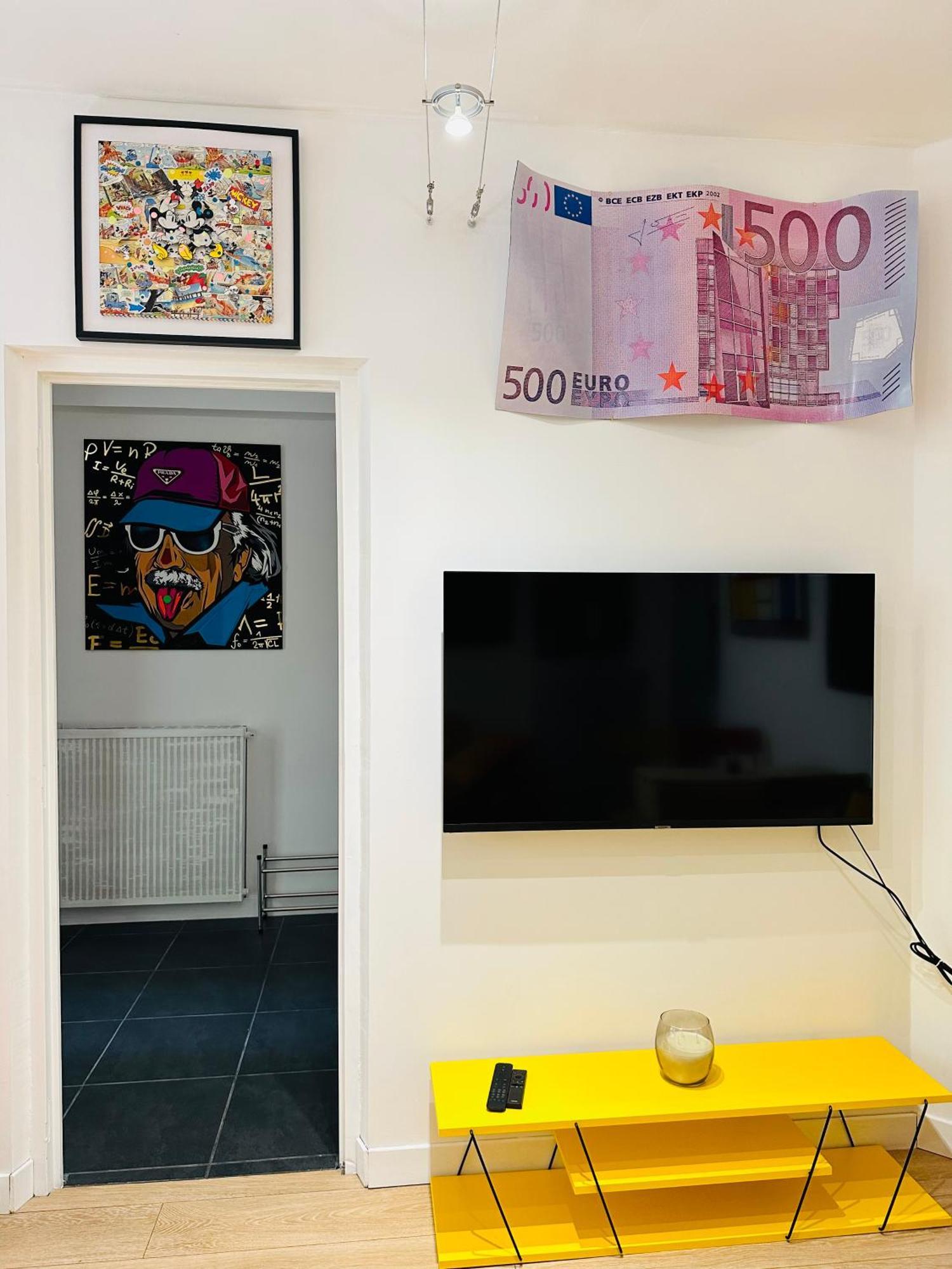 Pop Appart Appartement Artiste Configure En Galerie Dart A 200 M Du Centre Ville Avec Parking Prive Et Securise Gratuit Dans Copropriete Avignon Exterior photo