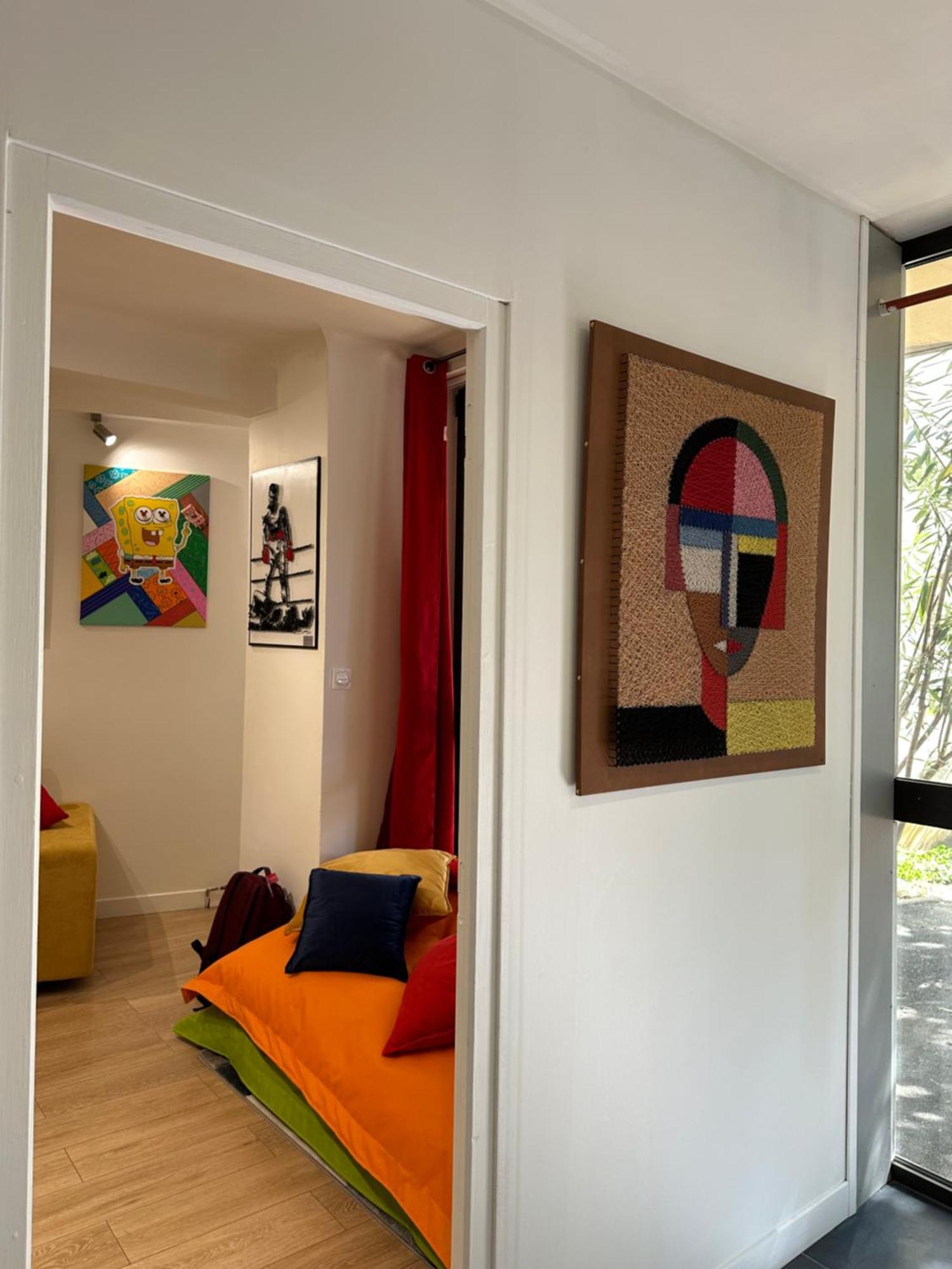 Pop Appart Appartement Artiste Configure En Galerie Dart A 200 M Du Centre Ville Avec Parking Prive Et Securise Gratuit Dans Copropriete Avignon Exterior photo
